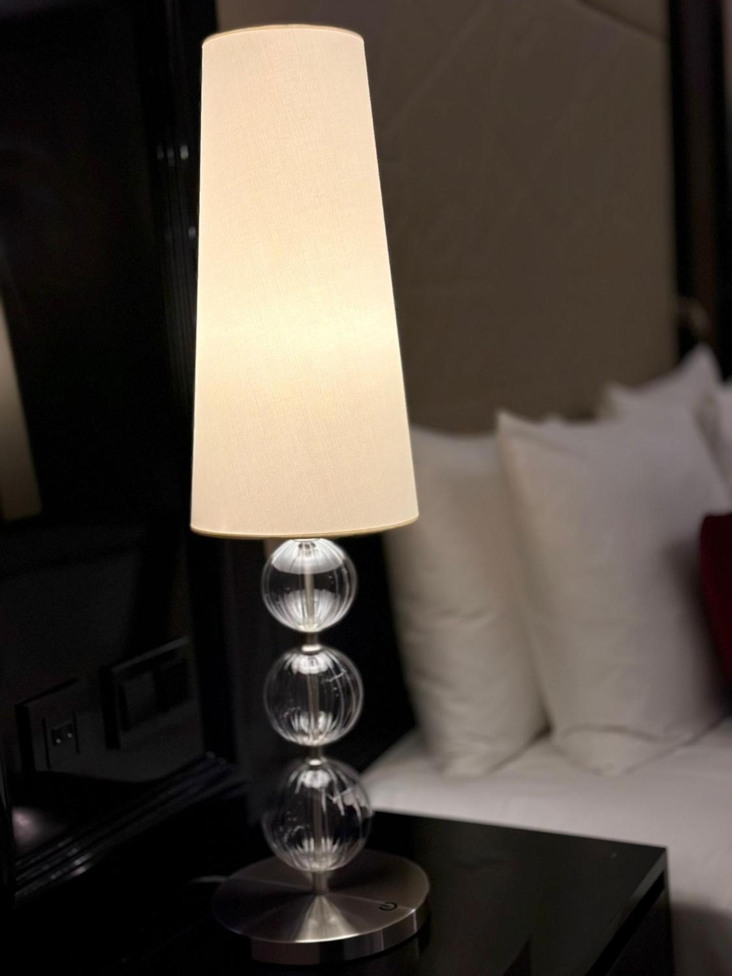 Shaza Doha Hotel Bagian luar foto A lampshade